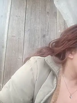 miumiu 00 online show from 12-14-25, 07:58