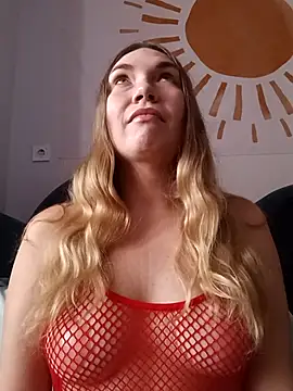 KisaVixen online show from 11-16-25, 10:42