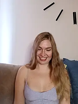 KisaVixen online show from 04-18-26, 01:02