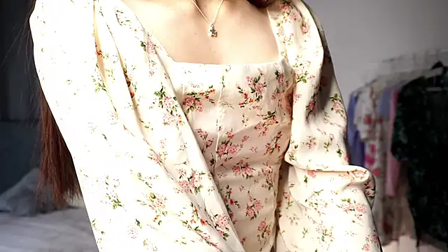 KarisaKusner online show from 11-23-25, 12:09