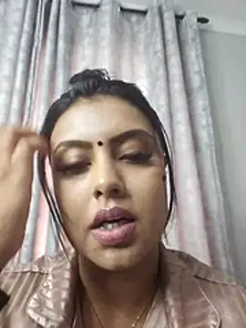 Indian GlowingMiax online show from 10-29-25, 06:12