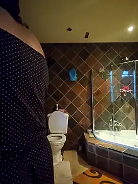 Indian GlowingMiax online show from 12-21-25, 04:36