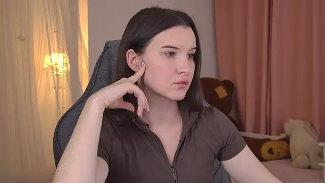 Snapshot of AgataWillis chatting on 06-30-26, 05:40 AgataWillis online show from 06-30-26, 05:40