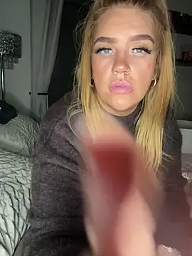 MysteriousMylaX online show from 01-05-26, 07:28