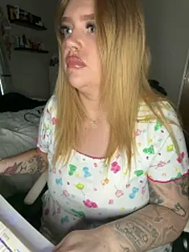 MysteriousMylaX online show from 04-06-26, 06:09