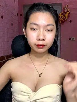 Snapshot of Phthao chatting on 10-23-25, 03:10 Phthao online show from 10-23-25, 03:10
