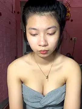Snapshot of Phthao chatting on 09-21-25, 03:17 Phthao online show from 09-21-25, 03:17