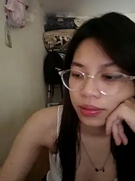 Snapshot of Katanh chatting on 09-21-25, 12:21 Katanh online show from 09-21-25, 12:21