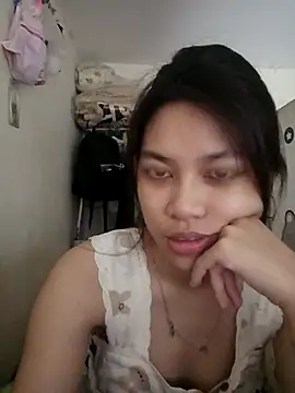 Snapshot of Katanh chatting on 09-28-25, 11:28 Katanh online show from 09-28-25, 11:28
