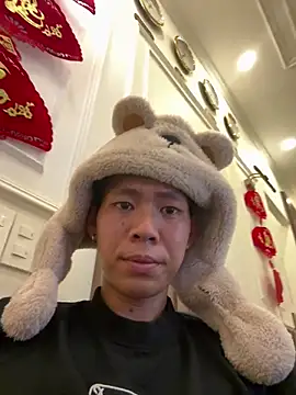 linh21107 online show from 04-13-26, 01:04