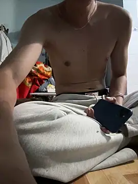 linh21107 online show from 11-07-25, 05:39