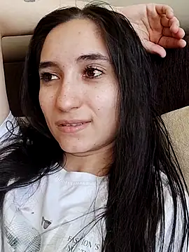 CarolinaBlair online show from 04-16-26, 07:53