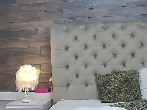 CarolinaBlair online show from 11-08-25, 07:28