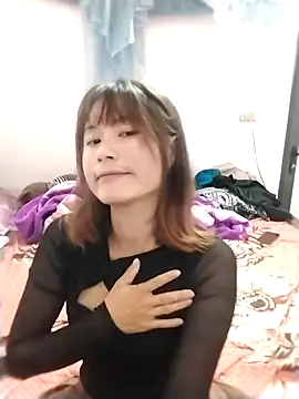 Snapshot of linda_bae00 chatting on 10-01-25, 01:22 linda bae00 online show from 10-01-25, 01:22
