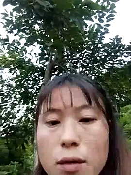 Snapshot of linda_bae00 chatting on 09-24-25, 11:10 linda bae00 online show from 09-24-25, 11:10
