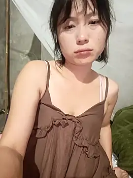 Snapshot of linda_bae00 chatting on 05-14-26, 12:35 linda bae00 online show from 05-14-26, 12:35