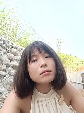 Snapshot of linda_bae00 chatting on 05-16-26, 01:59 linda bae00 online show from 05-16-26, 01:59