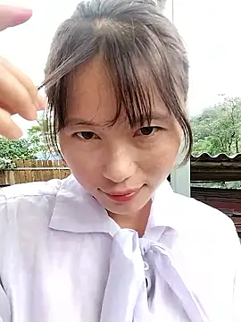 Snapshot of linda_bae00 chatting on 10-07-25, 01:17 linda bae00 online show from 10-07-25, 01:17