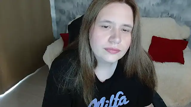 AdelinaLawson online show from 06-11-26, 07:27