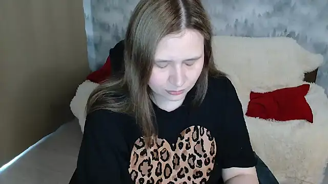 AdelinaLawson online show from 06-12-26, 02:53