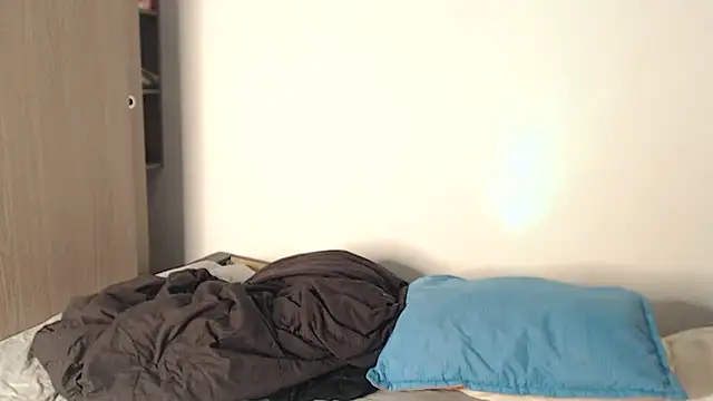   abrill   online show from 03-21-26, 11:25