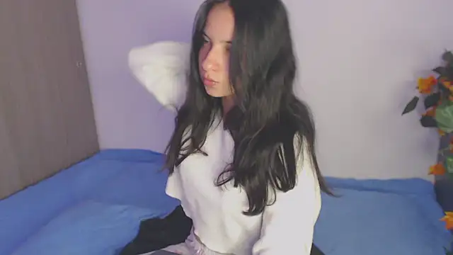   abrill   online show from 11-07-25, 09:03