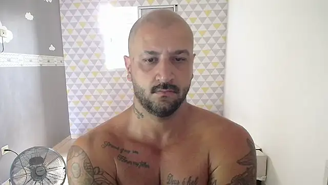 Snapshot of JeanCafa chatting on 04-24-26, 04:42 JeanCafa online show from 04-24-26, 04:42