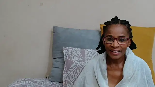 SugarPoppy24xxx online show from 10-13-25, 11:45