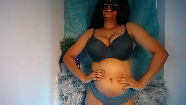 Spicy Maxy online show from 06-27-26, 01:00