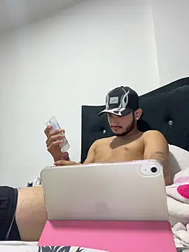 Nas-z09 online show from 02-11-26, 01:16