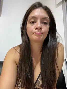 Danielaeliana online show from 04-18-26, 03:42