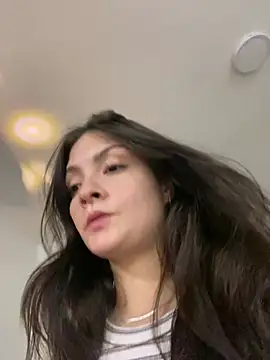 Snapshot of Danielaeliana chatting on 04-19-26, 11:51 Danielaeliana online show from 04-19-26, 11:51