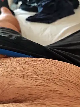 t-dog26 online show from 10-21-25, 01:43