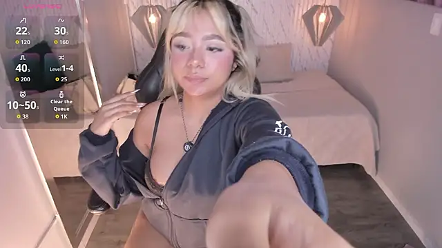 Emilly mell online show from 02-11-26, 11:54