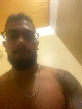 Snapshot of misteriosoa351 chatting on 10-14-25, 12:33 misteriosoa351 online show from 10-14-25, 12:33