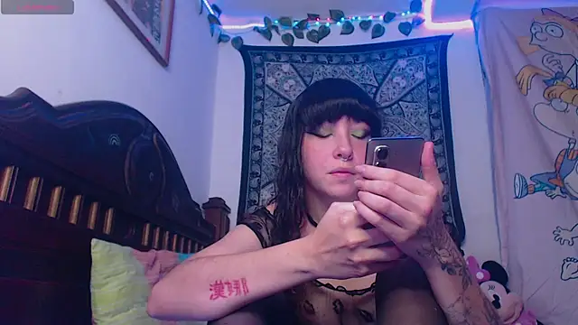 MysticNight  online show from 09-25-25, 02:39