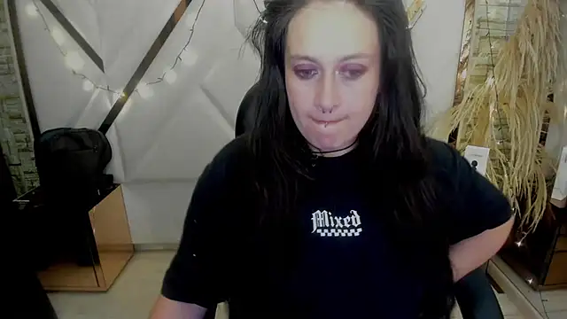 Morana  Hot online show from 11-17-25, 05:11