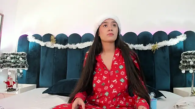 EmilyHanks  online show from 12-20-25, 11:51