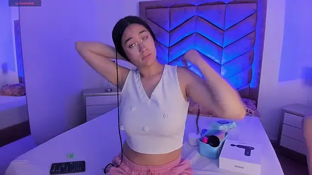 EmilyHanks  online show from 05-27-26, 12:12