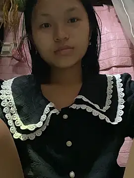 Snapshot of milo_bae chatting on 05-25-26, 10:30 milo bae online show from 05-25-26, 10:30