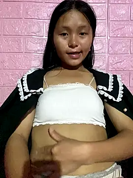 milo bae online show from 10-24-25, 01:59