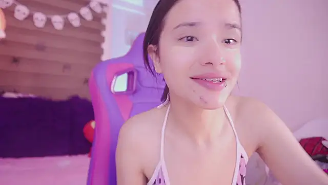 Lana Dreams  online show from 10-25-25, 03:12