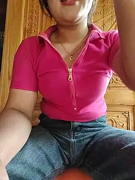 Snapshot of phungtiti chatting on 07-13-26, 01:16 phungtiti online show from 07-13-26, 01:16