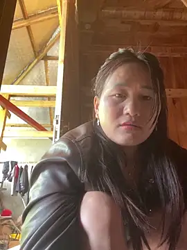 phungtiti online show from 03-25-26, 03:39