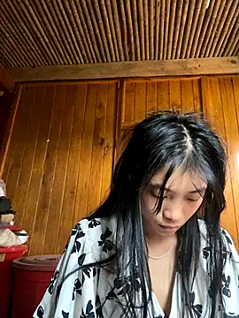 EmLy02 online show from 09-09-25, 04:33