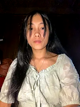 EmLy02 online show from 11-05-25, 12:19