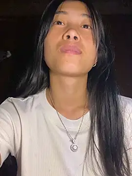 EmLy02 online show from 10-31-25, 11:40