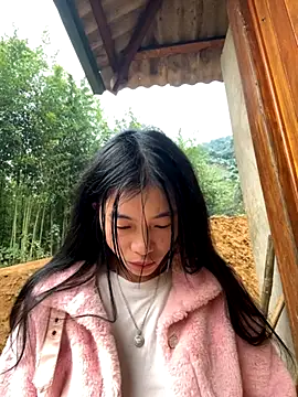 EmLy02 online show from 11-16-25, 11:41