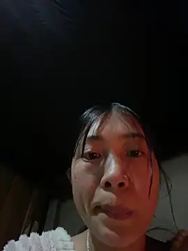 EmLy02 online show from 02-07-26, 12:02