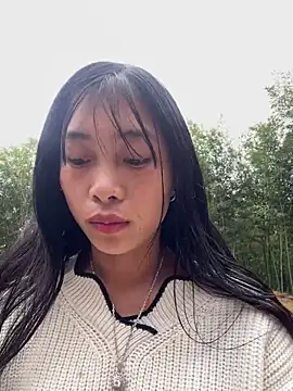 EmLy02 online show from 02-11-26, 05:51